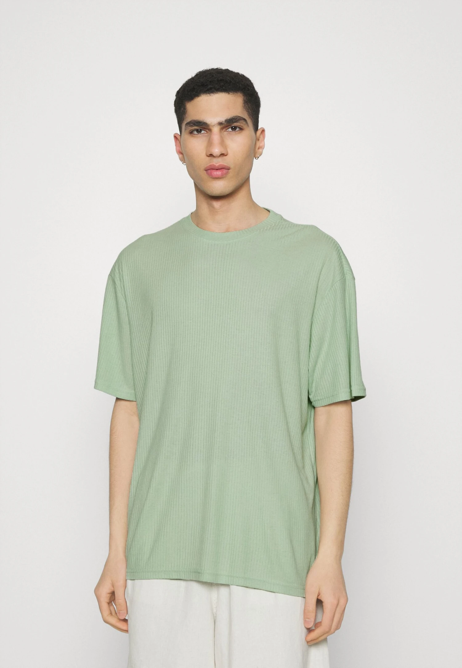 YOURTURN Unisex 2 Pack - T-Shirt Basique - Offwhite/Light Green 4 YOURTURN Unisex 2 Pack - T-Shirt Basique - Offwhite/Light Green – Image 2