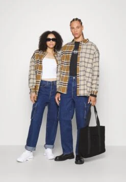 Vêtements Soldes -Vêtements Soldes 0729ba612a014aedb42dc7845e1408ed