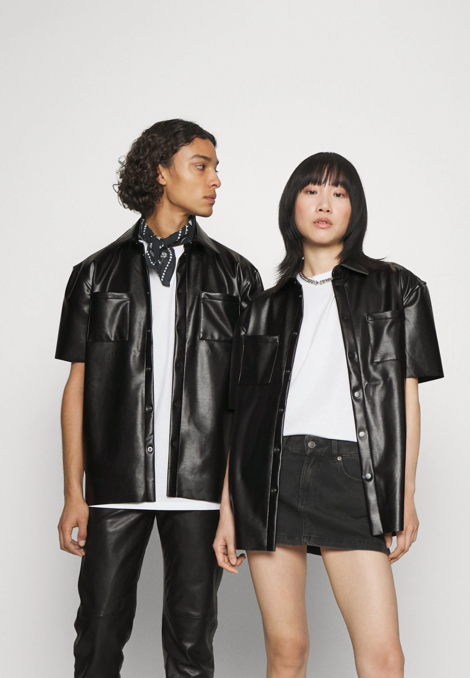 Vêtements Soldes -Vêtements Soldes 140af4d3d29347ef90458feb5230e230 scaled