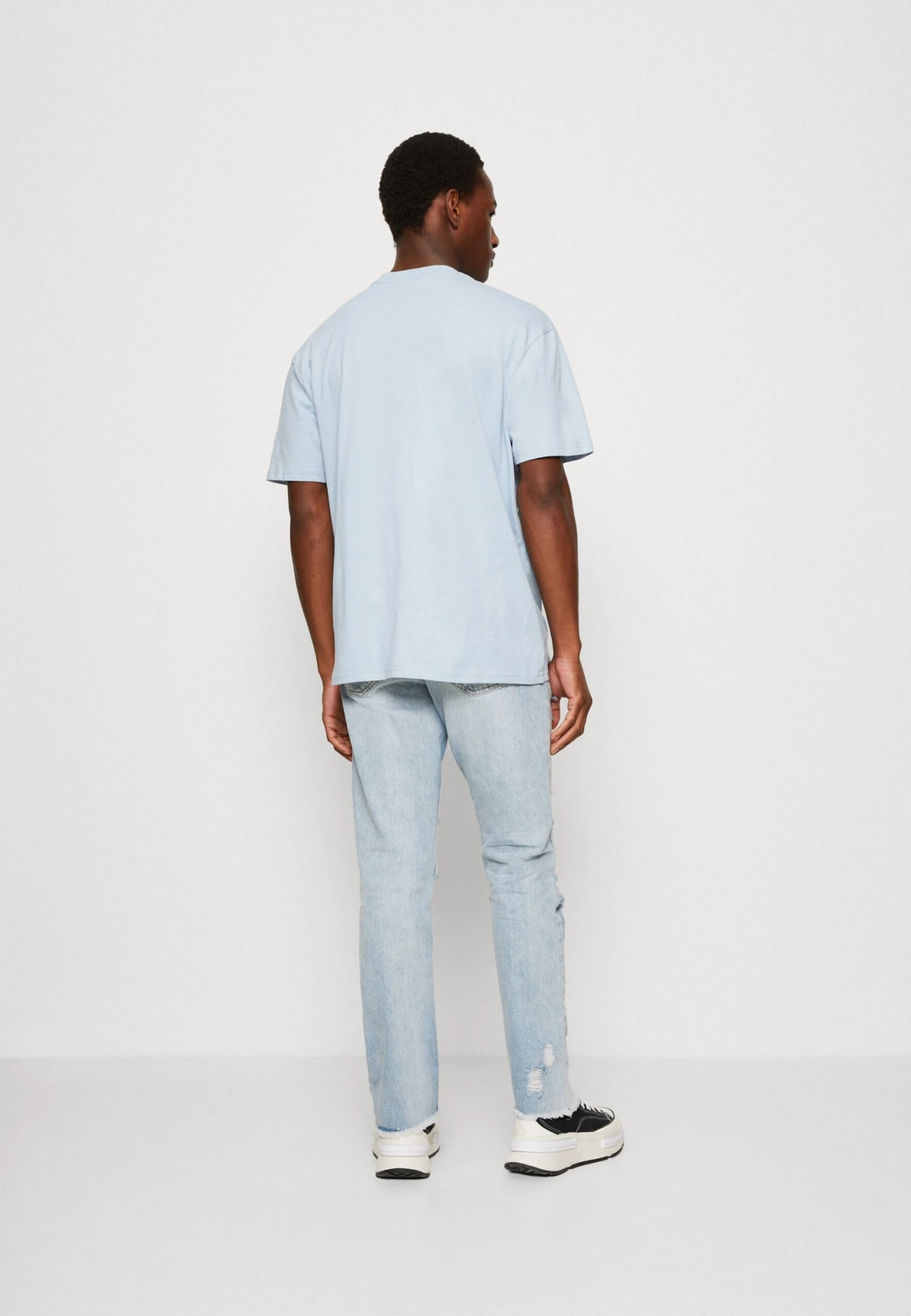 YOURTURN Unisex - T-Shirt Imprimé - Light Blue 5 YOURTURN Unisex - T-Shirt Imprimé - Light Blue – Image 3