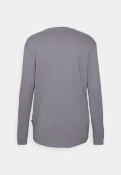 Vêtements Soldes -Vêtements Soldes 28c1dd1d5f124cdd8722989ede88b2d6