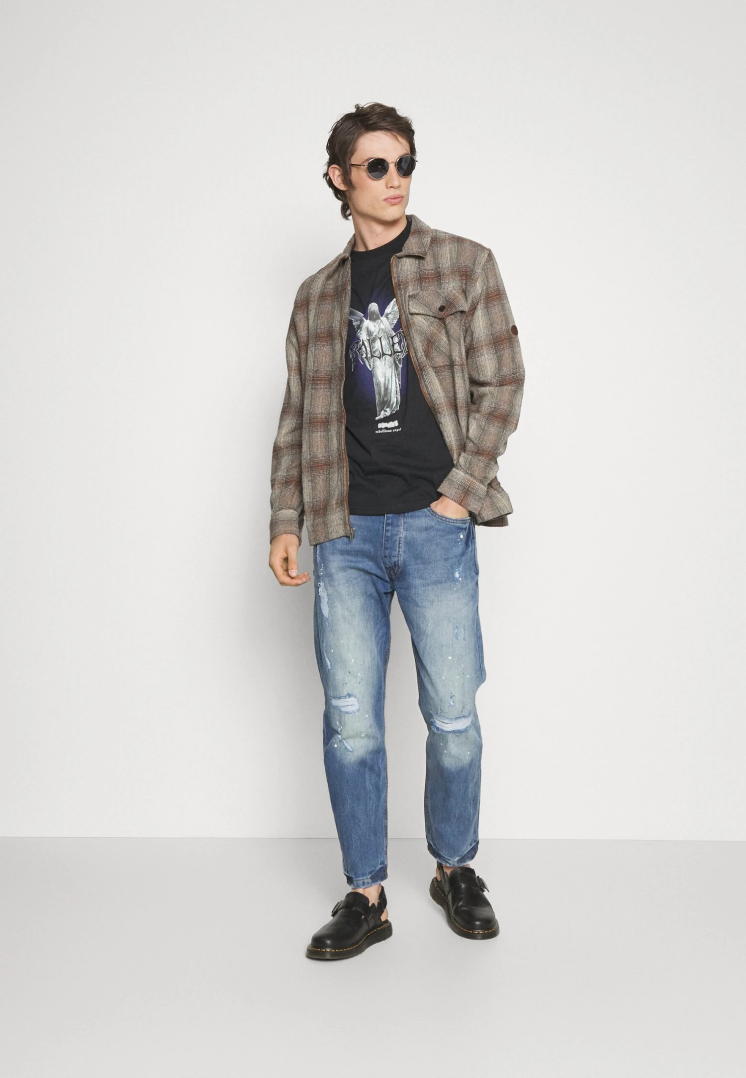 YOURTURN Fallen Schoolzi - T-Shirt Imprimé - Black 4 YOURTURN Fallen Schoolzi - T-Shirt Imprimé - Black – Image 2