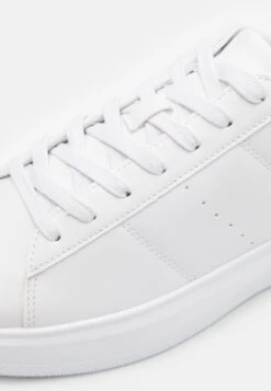 YOURTURN Unisex - Baskets Basses - White -Vêtements Soldes 2ce9dc9f00b648d593f5c3cdbbc00daf