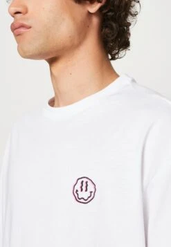 YOURTURN Unisex - T-Shirt Basique - White -Vêtements Soldes 3066775aa6174c068f6176f9edbdb3d3