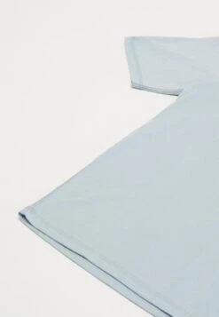 YOURTURN Unisex - T-Shirt Basique - Blue 21 YOURTURN Unisex - T-Shirt Basique - Blue -Vêtements Soldes 3656b24115434f25a4c5f2b113eb1496