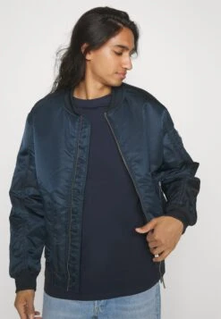 YOURTURN 3Pack Unisex - T-Shirt Basique - Olive, Beige, Dark Blue 15 YOURTURN 3Pack Unisex - T-Shirt Basique - Olive, Beige, Dark Blue -Vêtements Soldes 5b3b0b549208478d880117e283d8c958