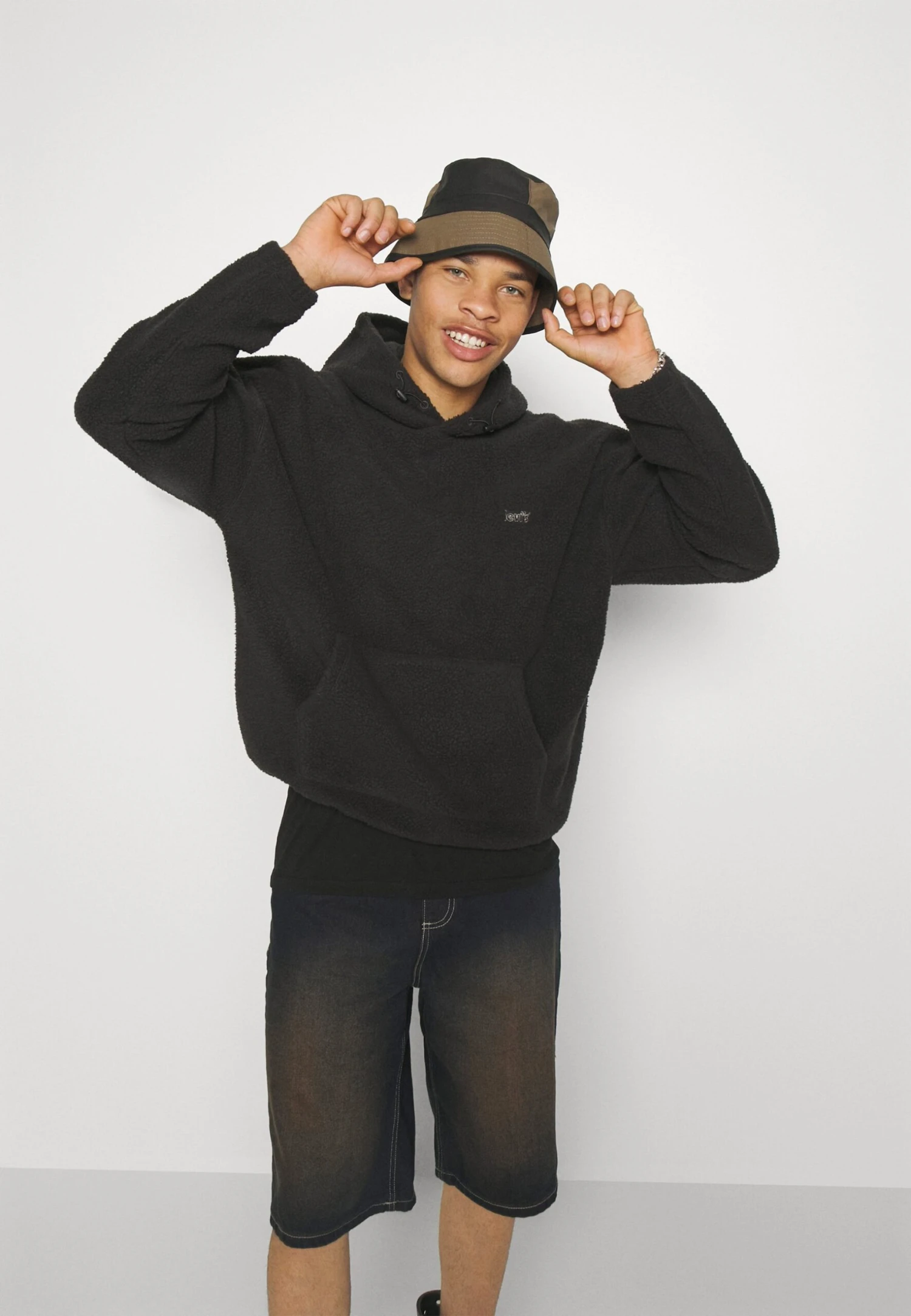 YOURTURN Unisex - Short En Jean - Dark Blue Denim 6 YOURTURN Unisex - Short En Jean - Dark Blue Denim – Image 4