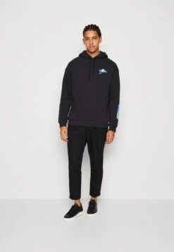 Vêtements Soldes -Vêtements Soldes 6494b68d95cc4b4f81c61e27830e5b09