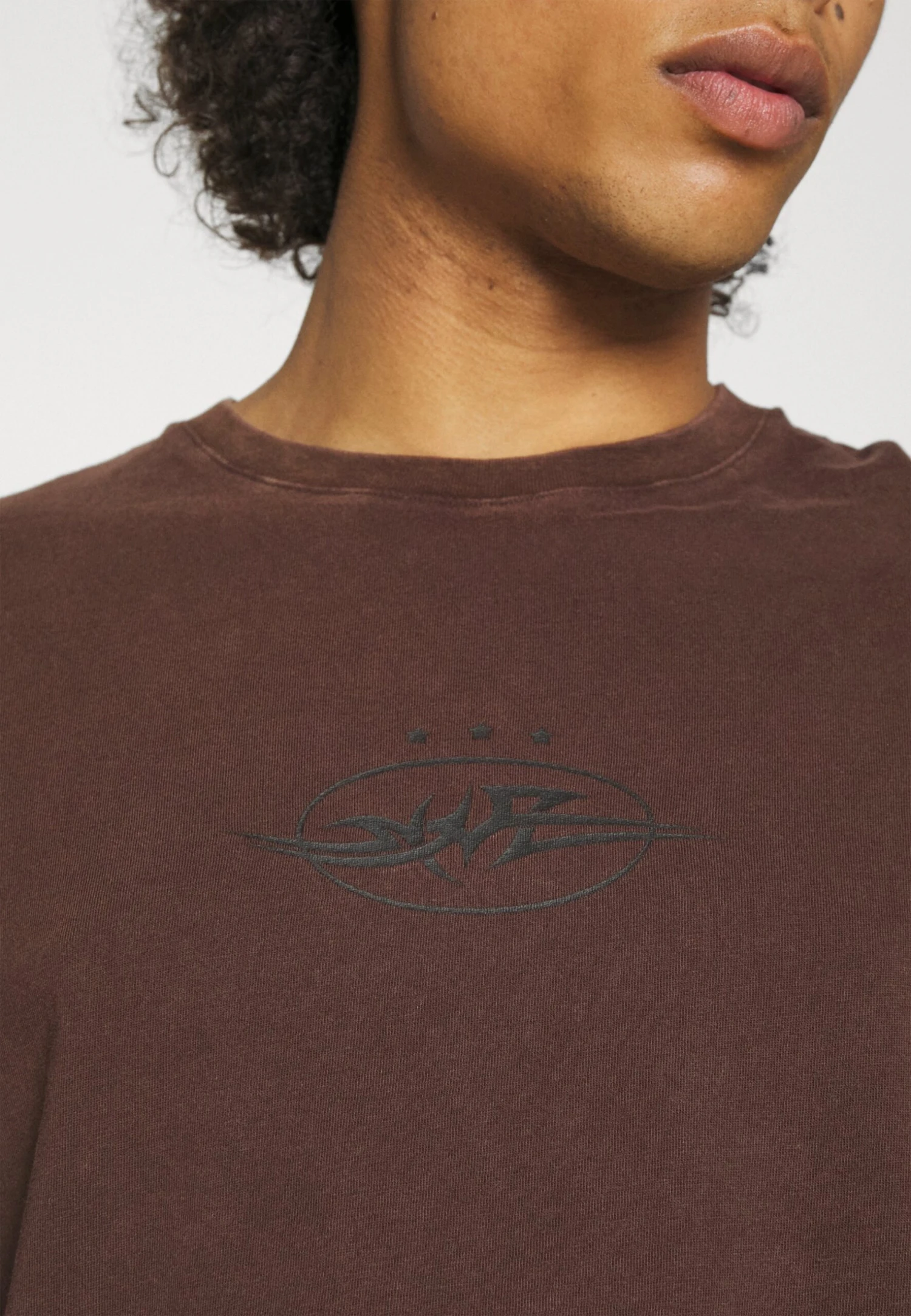 YOURTURN Unisex - T-Shirt Imprimé - Dark Brown 8 YOURTURN Unisex - T-Shirt Imprimé - Dark Brown – Image 6