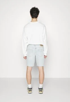 YOURTURN Unisex - Short En Jean - Light Blue Denim 12 YOURTURN Unisex - Short En Jean - Light Blue Denim -Vêtements Soldes 74b52357232d4f5890555006a7ec0619