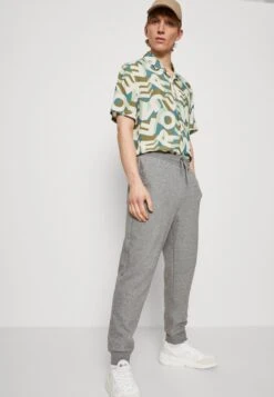 YOURTURN Unisex - Pantalon De Survêtement - Grey 11 YOURTURN Unisex - Pantalon De Survêtement - Grey -Vêtements Soldes 787b15c62ed44619871cfb0527ba0c59