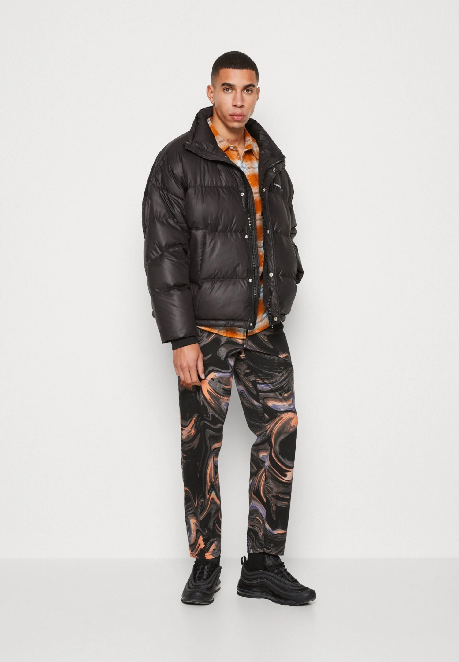 YOURTURN Phluid Unisex - Jean Boyfriend - Black Denim 4 YOURTURN Phluid Unisex - Jean Boyfriend - Black Denim – Image 2