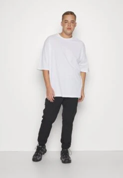 YOURTURN Unisex 3 Pack - T-Shirt Basique - White/Lilac/Black -Vêtements Soldes 7d9c4d03c4054ce098a931d778e37683