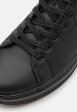 YOURTURN Unisex - Baskets Montantes - Black 13 YOURTURN Unisex - Baskets Montantes - Black -Vêtements Soldes 8176eee3a16e4a6a89e76ccf2220b4f3