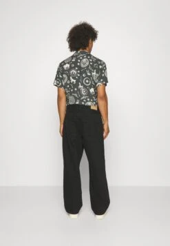 YOURTURN Baggy Jeans Unisex - Jean Boyfriend - Black Denim 9 YOURTURN Baggy Jeans Unisex - Jean Boyfriend - Black Denim -Vêtements Soldes 856524ea1a41478dbf188a3711e8cfe3