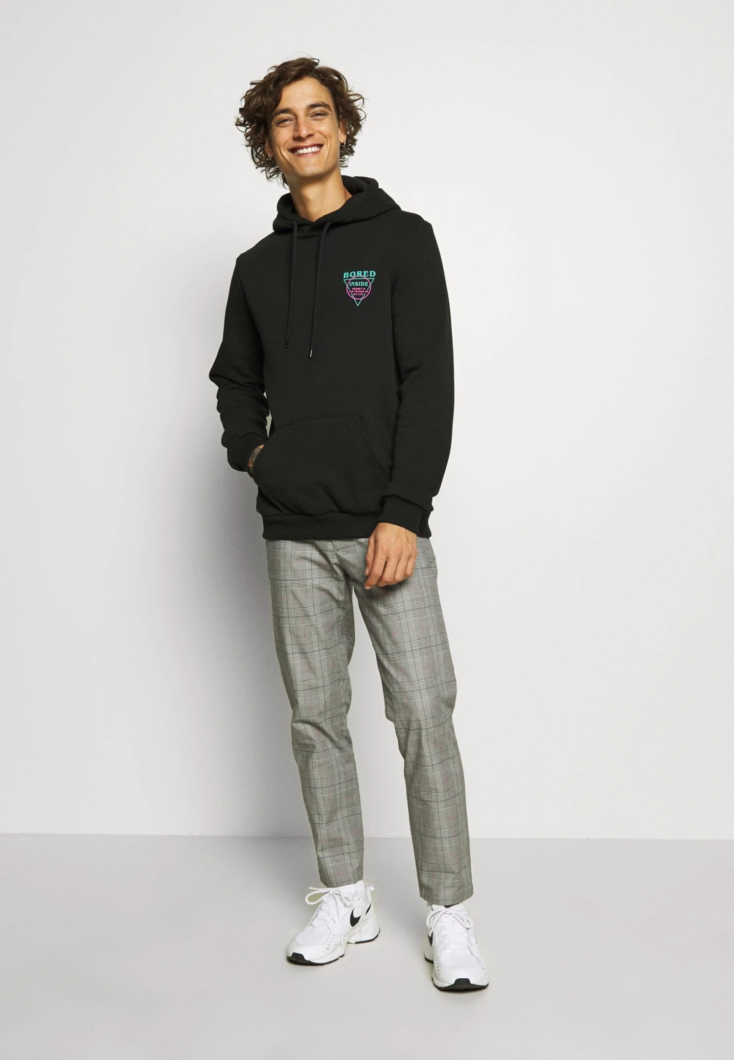 YOURTURN Sweat À Capuche - Black 4 YOURTURN Sweat À Capuche - Black – Image 2