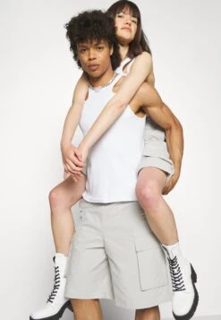 YOURTURN Unisex - Short - Light Grey -Vêtements Soldes 85d9b741d2b249b68f2e49464d4e5111