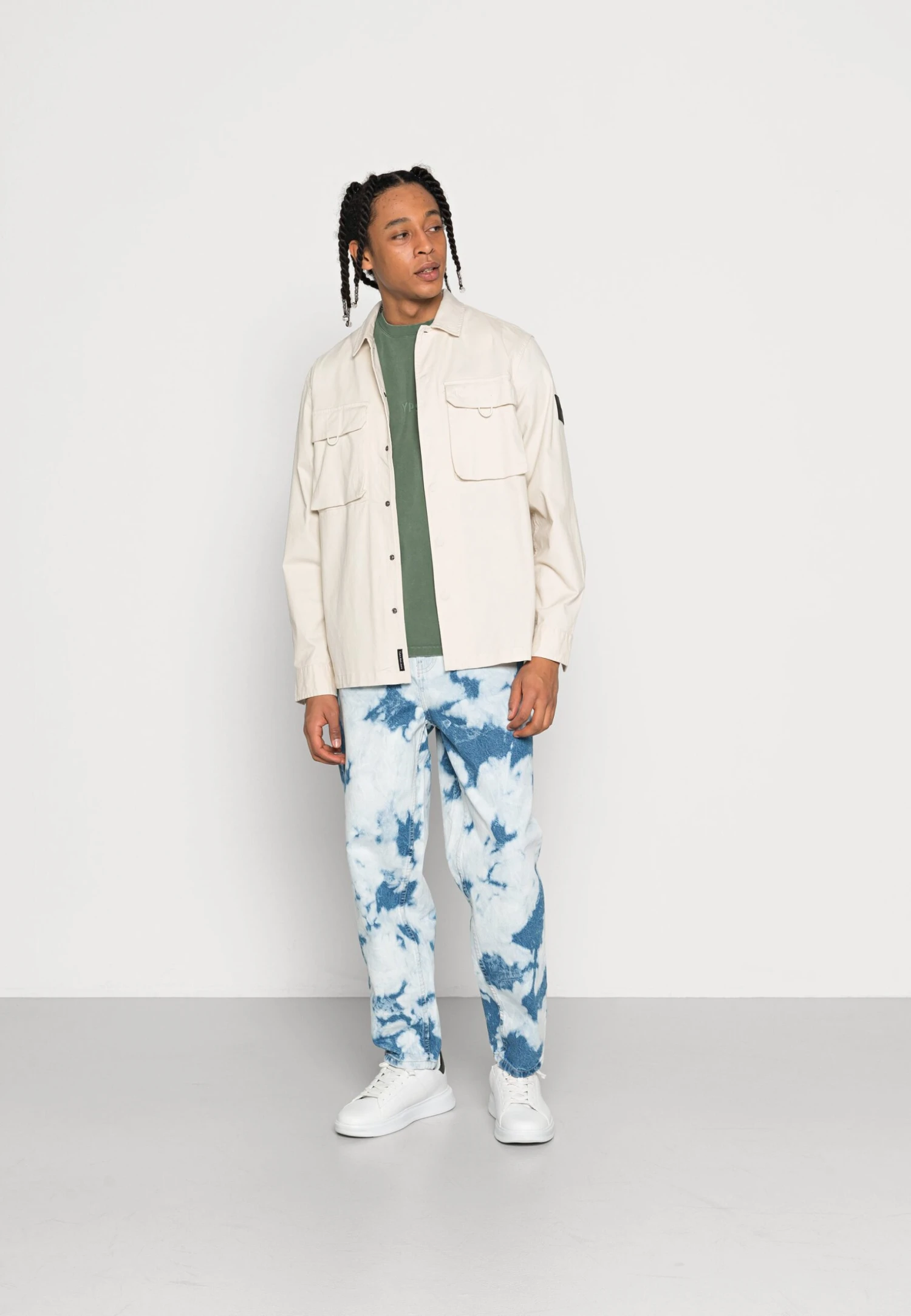 YOURTURN Unisex Moonwash Unisex - Jean Boyfriend - Light Blue Denim 4 YOURTURN Unisex Moonwash Unisex - Jean Boyfriend - Light Blue Denim – Image 2