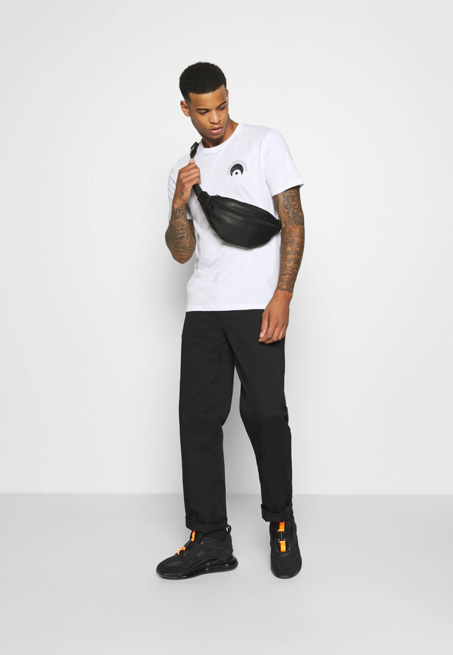 YOURTURN Eye Moon Tee Unisex - T-Shirt Imprimé - White 4 YOURTURN Eye Moon Tee Unisex - T-Shirt Imprimé - White – Image 2