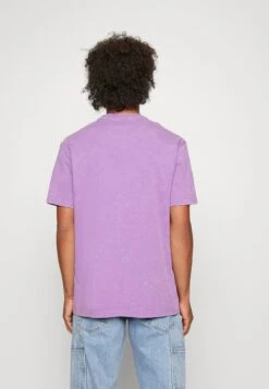 YOURTURN Yt-0722-1002Smiley Wash Tee / 404 - Purple - T-Shirt Basique - 404 - Purple 10 YOURTURN Yt-0722-1002Smiley Wash Tee / 404 - Purple - T-Shirt Basique - 404 - Purple -Vêtements Soldes 9e8e6ab6539743b1a135b9b613da547f