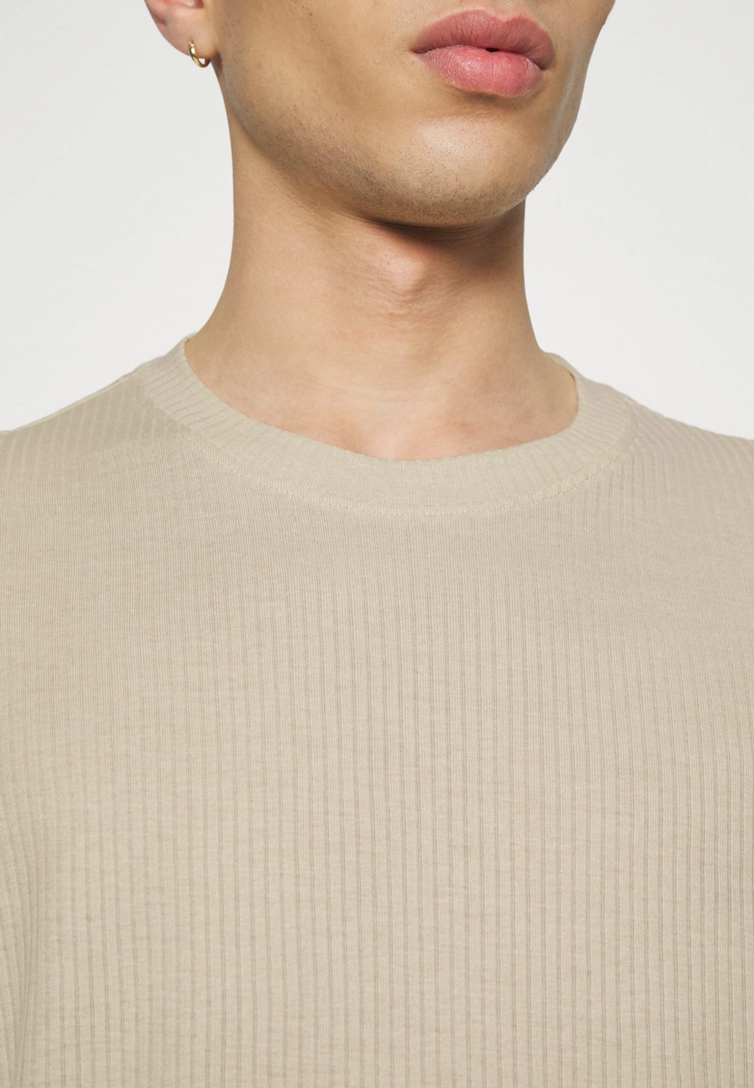 YOURTURN Unisex 2 Pack - T-Shirt Basique - Offwhite/Light Green 8 YOURTURN Unisex 2 Pack - T-Shirt Basique - Offwhite/Light Green – Image 6