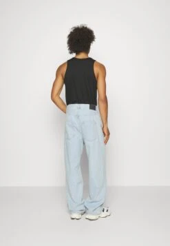 YOURTURN Baggy Jeans Unisex - Jean Boyfriend - Light Blue Denim 9 YOURTURN Baggy Jeans Unisex - Jean Boyfriend - Light Blue Denim -Vêtements Soldes b5a3a98eb1c846b6896614b68e538ab7