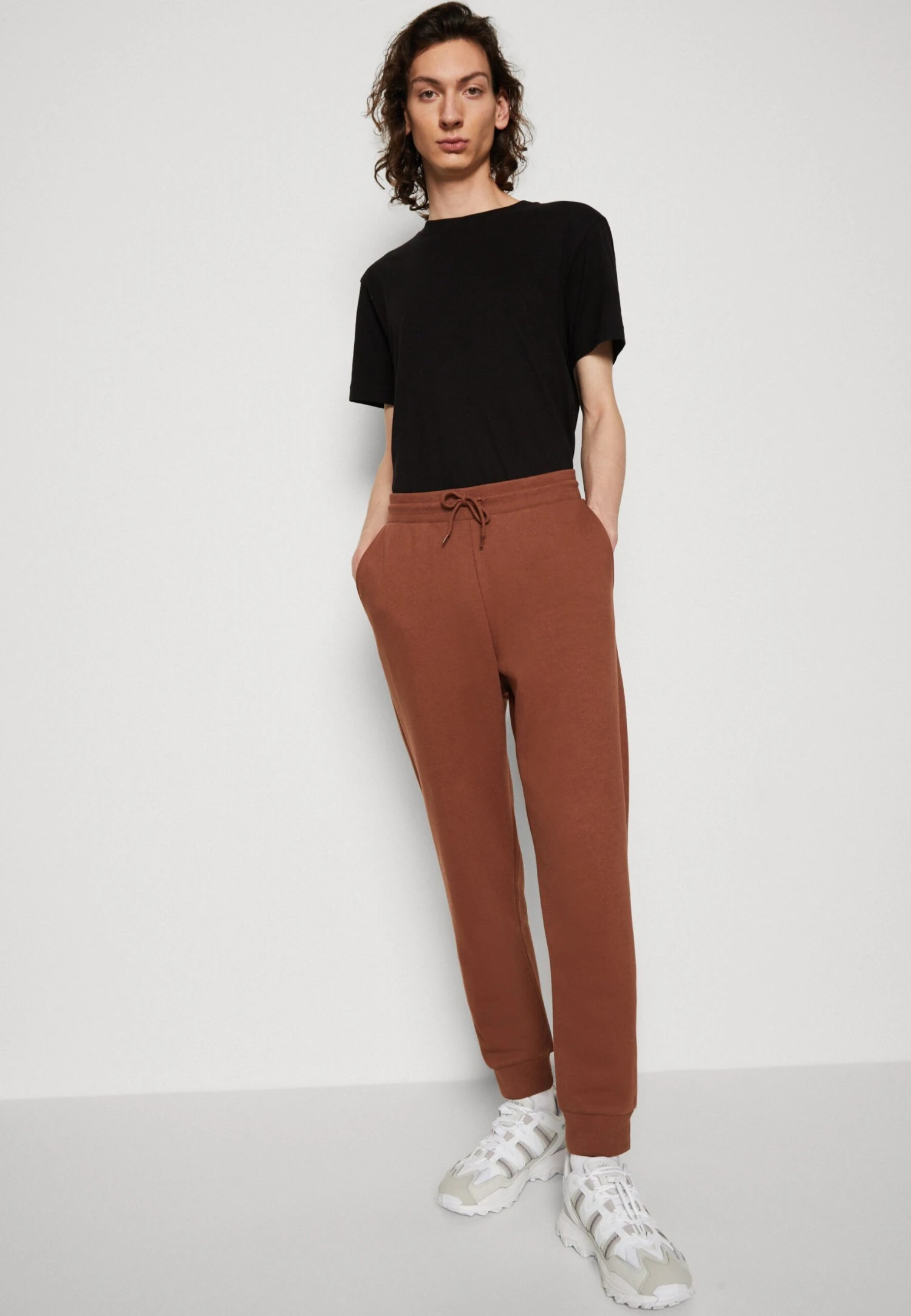 YOURTURN Unisex 2 Pack - Pantalon De Survêtement - Brown/Off-White 7 YOURTURN Unisex 2 Pack - Pantalon De Survêtement - Brown/Off-White – Image 5