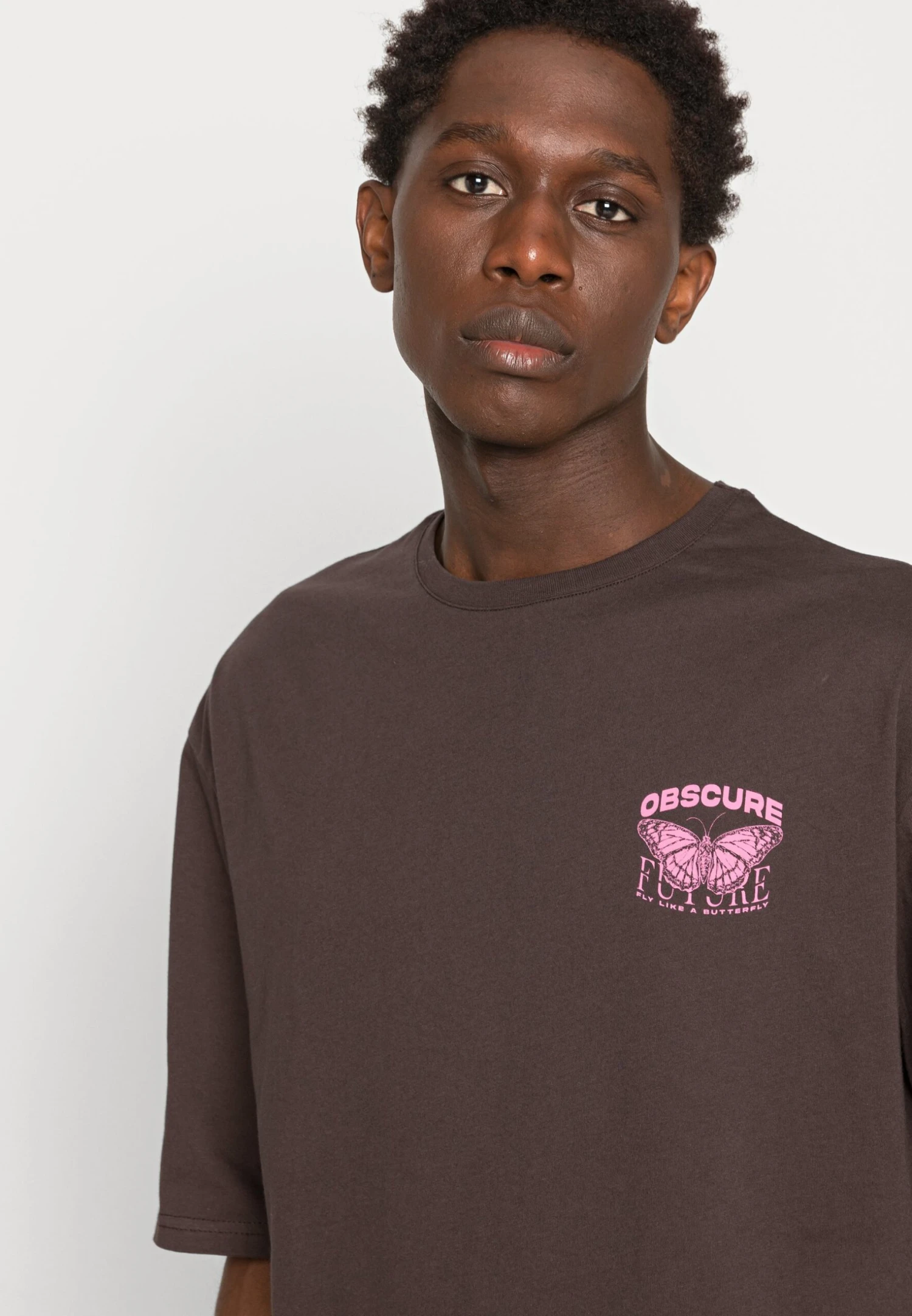 YOURTURN Nostalgia Future Tee Unisex - T-Shirt Imprimé - Brown 7 YOURTURN Nostalgia Future Tee Unisex - T-Shirt Imprimé - Brown – Image 5