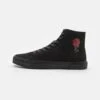 YOURTURN Unisex - Baskets Montantes - Black/Red 1 YOURTURN Unisex - Baskets Montantes - Black/Red -Vêtements Soldes d1a923981e59445aaa0ddd8804602d15