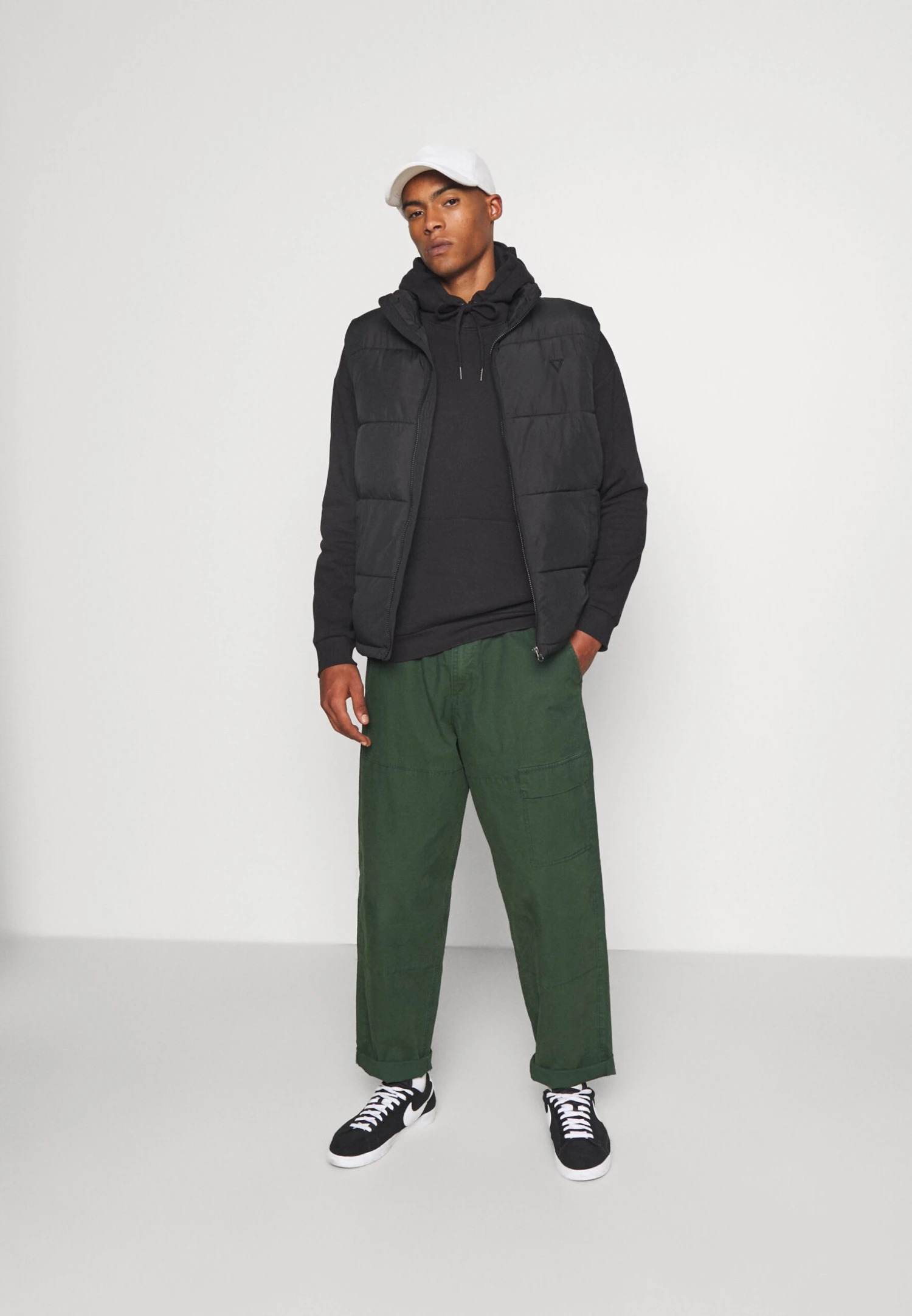 YOURTURN Puffer Vest Unisex - Veste Sans Manches - Black 4 YOURTURN Puffer Vest Unisex - Veste Sans Manches - Black – Image 2