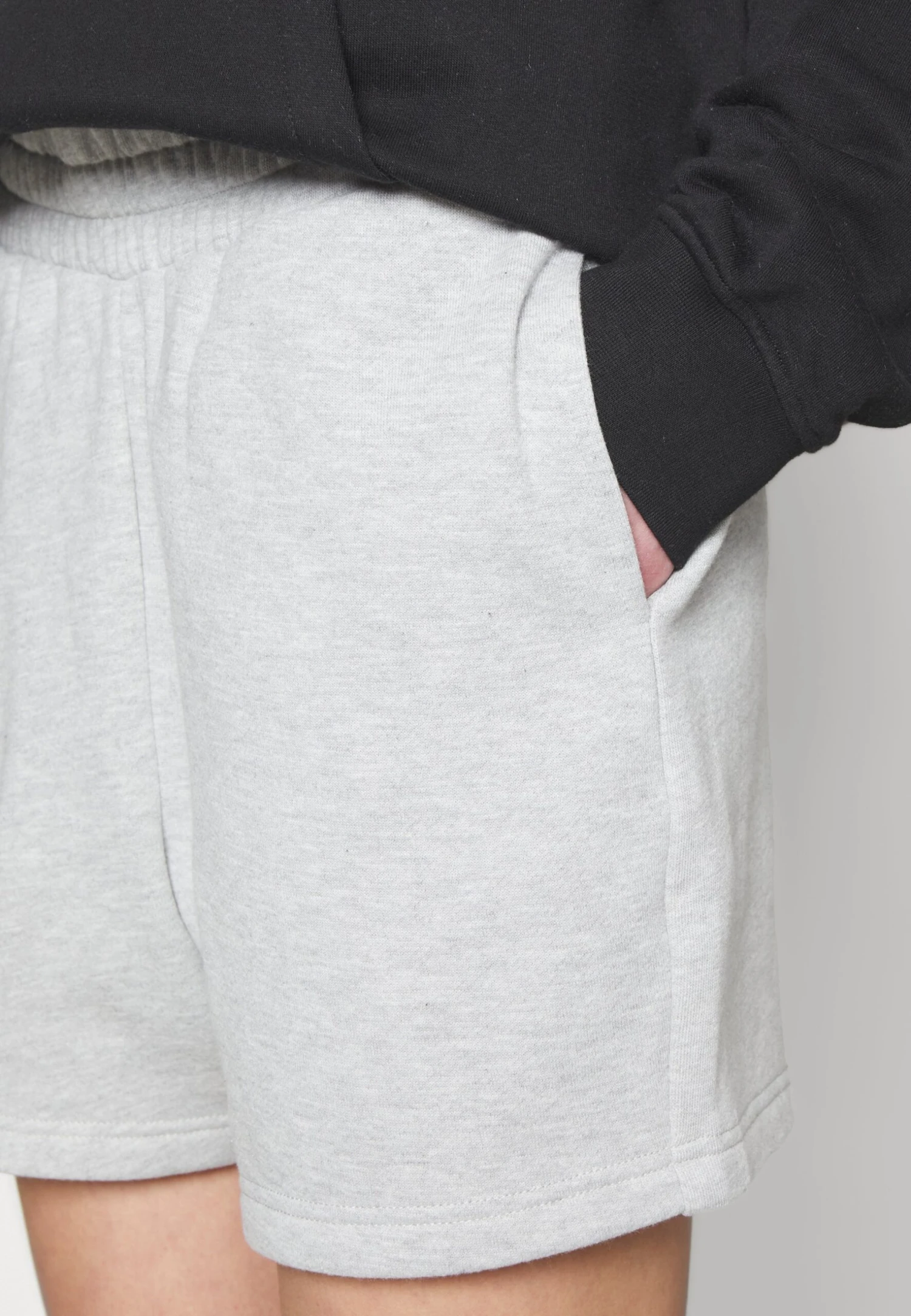 YOURTURN Unisex - Short - Light Grey 9 YOURTURN Unisex - Short - Light Grey – Image 7