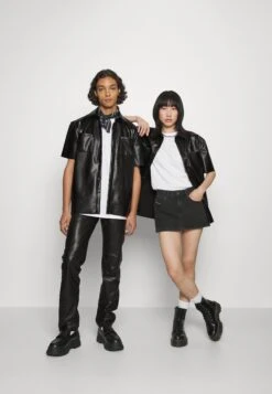 YOURTURN Unisex - Chemisier - Black -Vêtements Soldes e2bfe3f7d91b40fb8582945dbc13447f