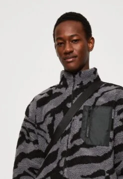 YOURTURN Unisex - Veste Polaire - Grey -Vêtements Soldes e4ac82e499054d1f8826090370324730