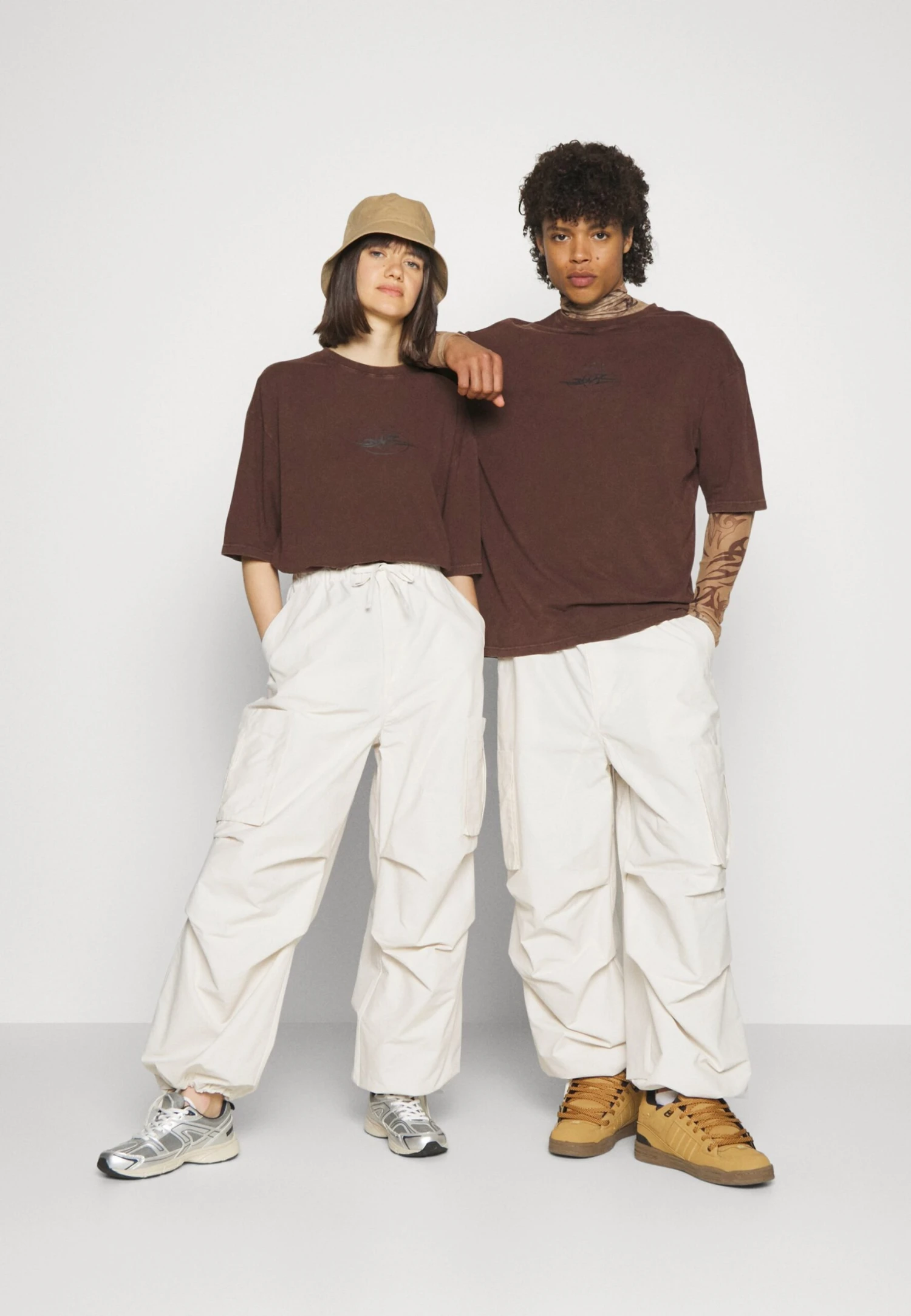 YOURTURN Unisex - T-Shirt Imprimé - Dark Brown 4 YOURTURN Unisex - T-Shirt Imprimé - Dark Brown – Image 2