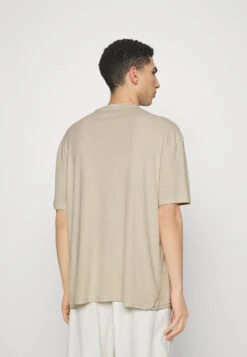 YOURTURN Unisex 2 Pack - T-Shirt Basique - Offwhite/Light Green 10 YOURTURN Unisex 2 Pack - T-Shirt Basique - Offwhite/Light Green -Vêtements Soldes e76c22721a5f4d369083afe82213e07c