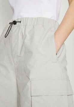 YOURTURN Unisex - Short - Light Grey -Vêtements Soldes fb21bd3b219d4ff4b3b1cc09b2fd0909