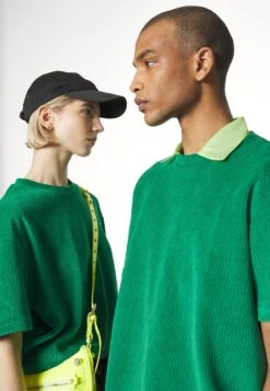 YOURTURN Unisex - T-Shirt Basique - Green 11 YOURTURN Unisex - T-Shirt Basique - Green -Vêtements Soldes fe42032137b84feba7e6e68d933211ed